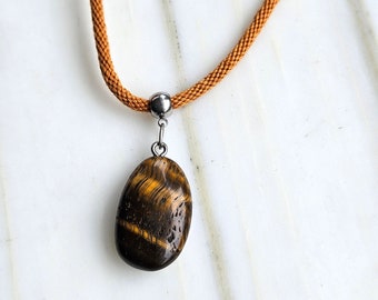 Kumihimo braided necklace with tiger's eye pendant