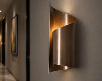 Curved Arc Wall Sconce – Handcrafted Brass Wall Light Lamp