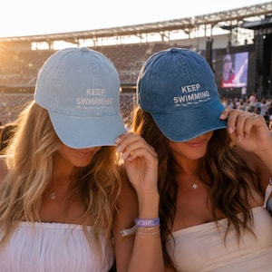 BTS basebollkeps med broderi, BTS World Tour Arirang, KPop-present, fanmerchandise, Bangtan, fortsätt simma, present till armén