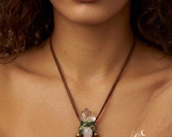 Clear Quartz Rose Quartz Antler Wand Necklace, Shamanic Wiccan Suede Leather Crystal Pendant, Witchy Healing Talisman Gift