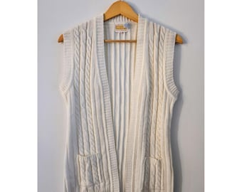 Finest Quality Knitwear Cardigan Vest Womens S White Excellent VTG Cable Knit