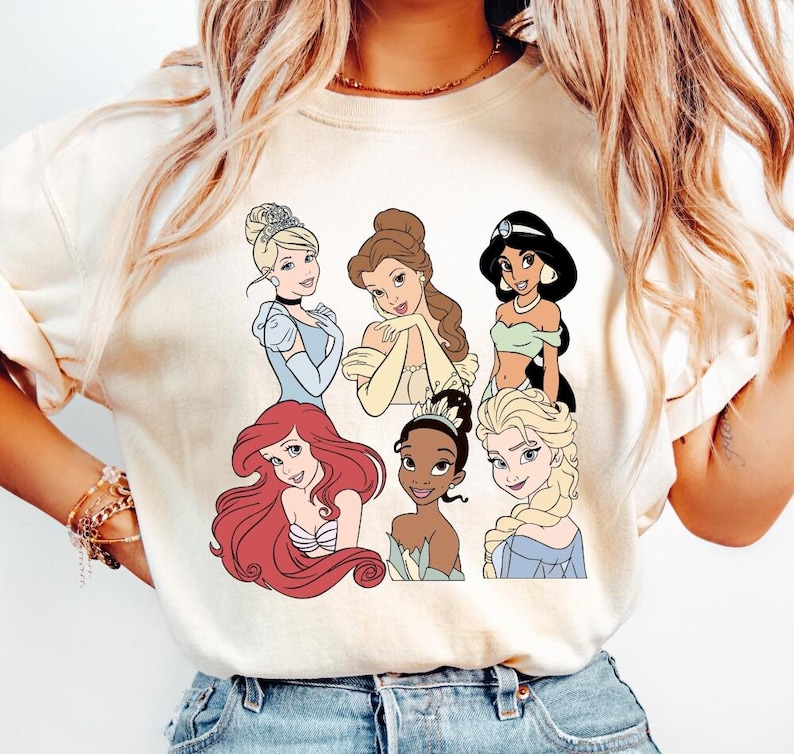 Comfort ColorÂ® Retro Disneyland Princess Shirt, Disneyland Girl Trip Tee, Disneyland Group Shirt, Disneyland Cinderella Snow White Ariel afbeelding 1