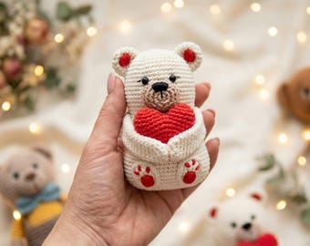 Virkat björnparmönster PDF | Amigurumi-nallebjörnar med hjärta (digital nedladdning)