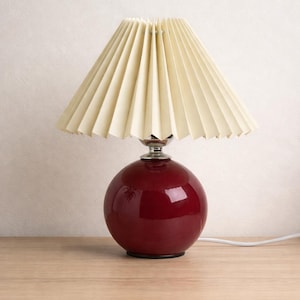 Vintage Pleated Table Lamp with Ceramic Base, Tricolor LED Bedside Night Light