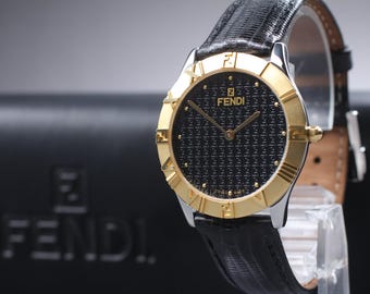 Near MINT w/ Box Fendi 2000G Rare Black Dial Gold Bezel Quartz 35mm Men's Watch