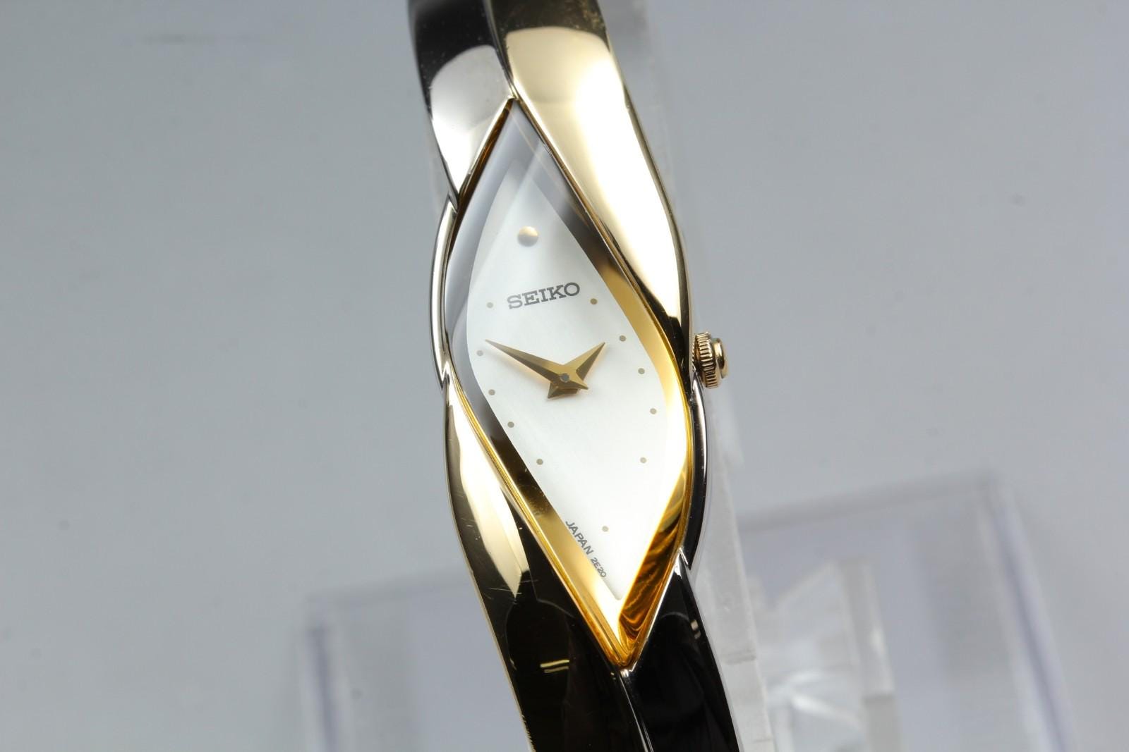 Seiko 2e20-0140 quartz vintage gold-tone 2j women\'s watch, 1984 Vintage Seiko 2E20 Tank Watch Silver and Gold Rectangle Gift  main image 2