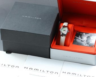 Near MINT HAMILTON Ventura H242111 White MOP Quartz Ladies Watch Full Set Box