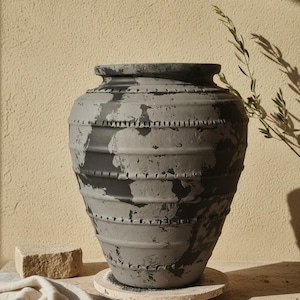 Jarrón de terracota hecho a mano - 46 cm