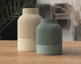 Japandi Ribbed Vase – Modern Scandinavian Home Decor – Textured Minimalist Vase