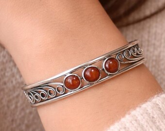 Vintage Carnelian Cuff Bracelet | Silver Tone Filigree | Carnelian Cabochon Bracelet | Boho Statement Cuff | Vintage Gemstone Bracelet
