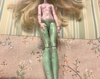 Ever After High Crystal Winter Doll, Blonde Fantasy Princess Replacement Body