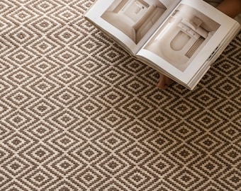 Tappeto Durri in cotone tessuto a mano, motivo geometrico piatto beige neutro, tappeto boho per camera da letto