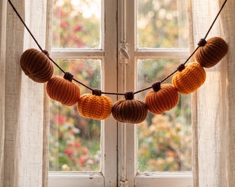 Crocheted Yarn Pumpkin Garland, Fall Mantel Decor, Autumn Farmhouse String Lights