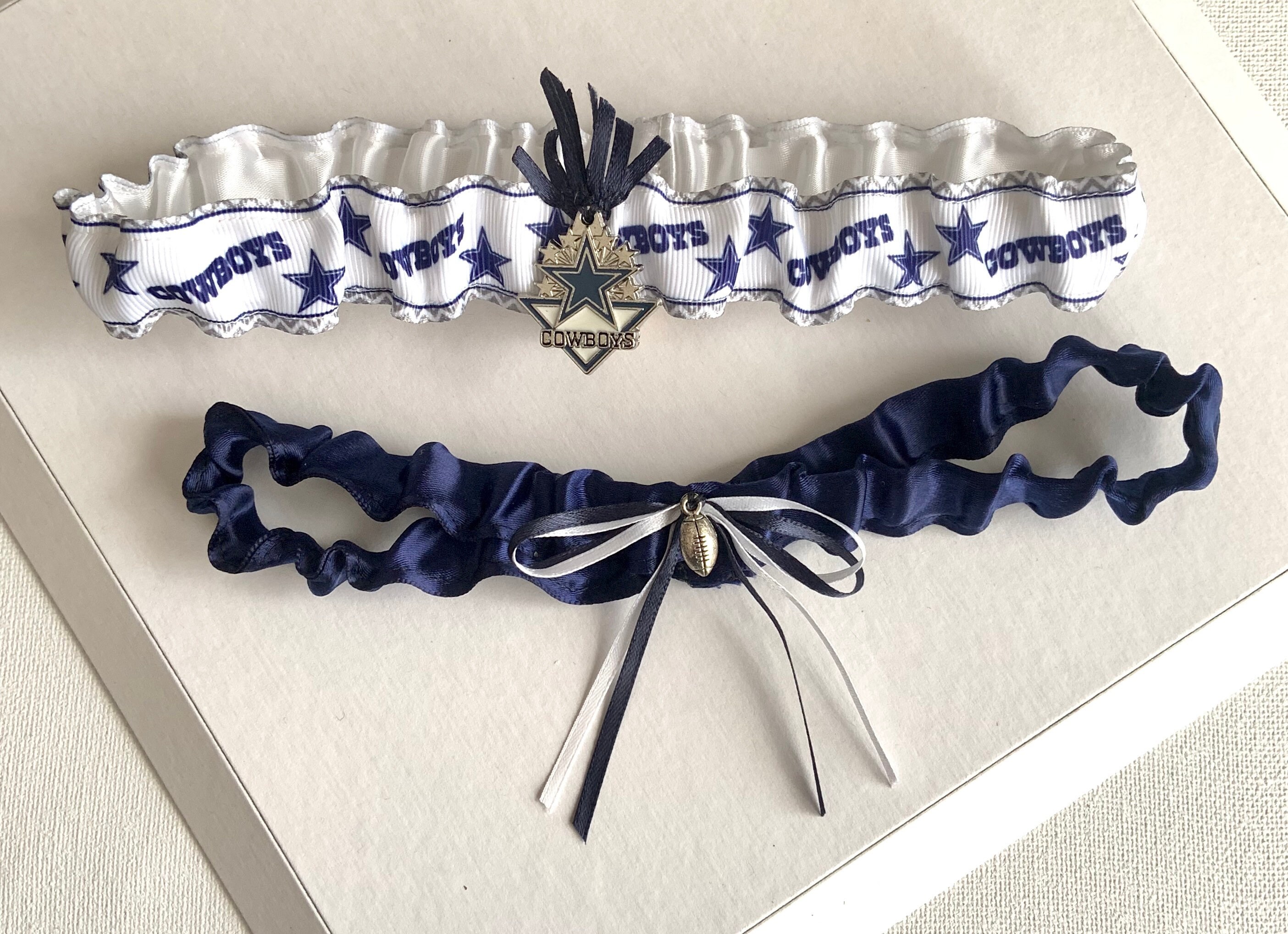 dallas cowboy wedding sets