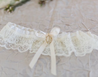 Custom Garter Set Lace, Custom Garter for Wedding Personalized, Custom Wedding Garter Set Ivory, Bridal Garter Set, Rhinestone Garter Set