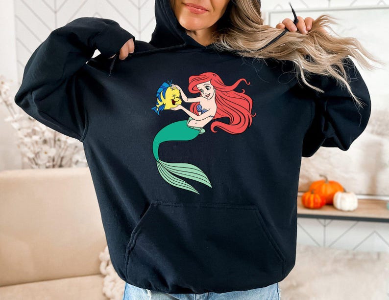 Women's Little Mermaid Hoodie, Disney Ariel Hoodie, Disneyland Family Vacation, Disney Princess Hoodie, Funny Ariel's Birthday Hoodie afbeelding 2