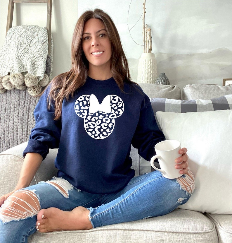 Minnie Mouse Sweatshirt, Disney Family Trip Sweatshirt, Disney Vacation Gift, Minnie Ear Sweatshirt, Magic Kingdom Sweatshirt, Disneyland Bild 1