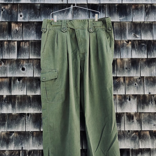 vintage 80s Army Pants  Military Cotton Olive Green Ambridge & Thompson Cargo Field Pants Waist 36”Inseam 30” M/L