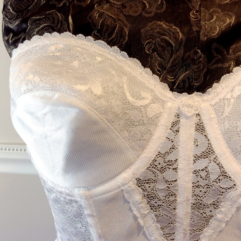 white lace bustier corset