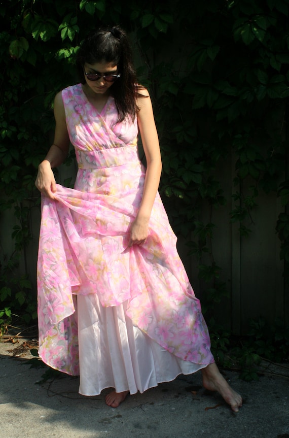 vintage pink floral early1970s Maxi Dress Small t… - image 3