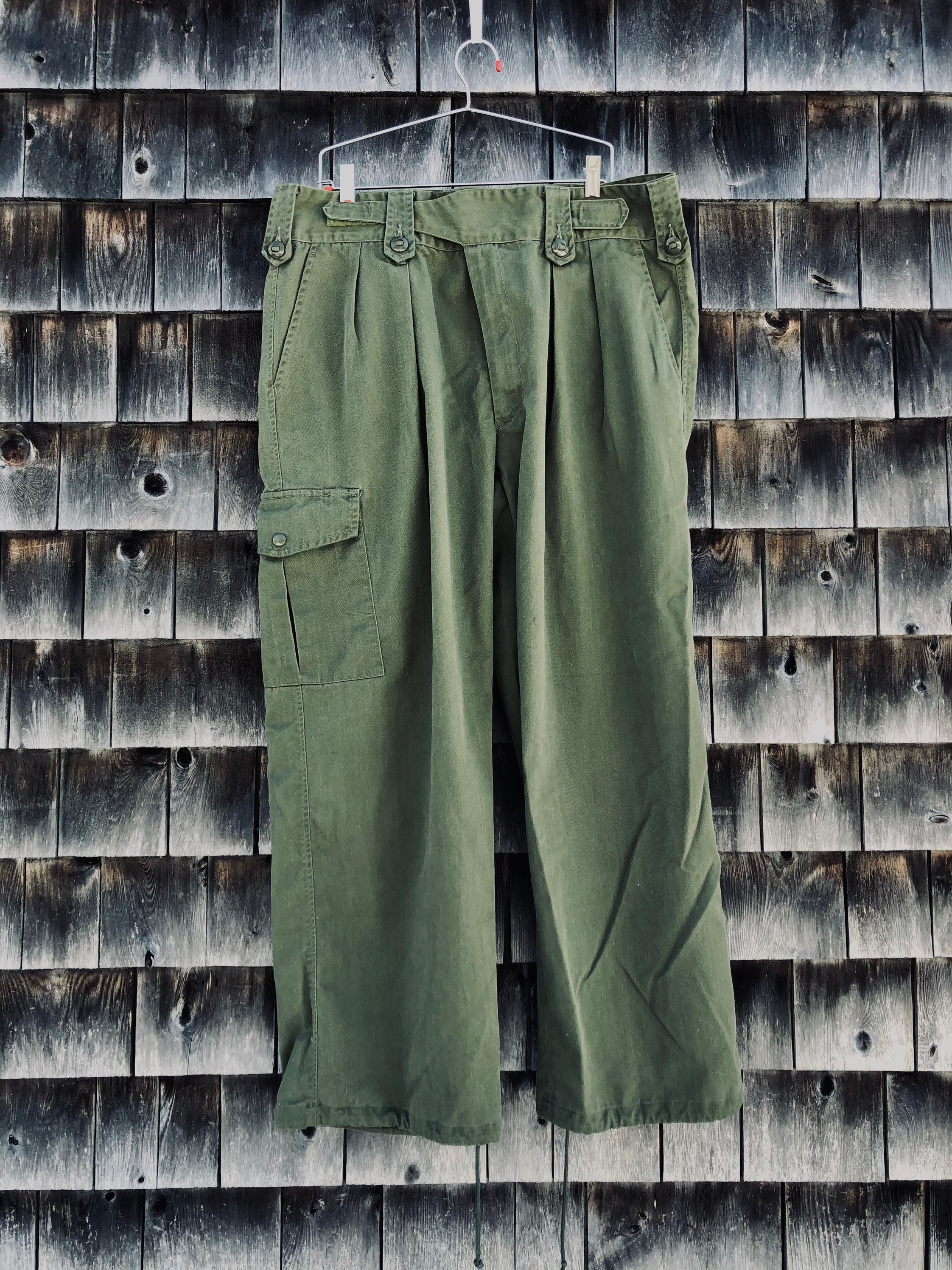 Cotton cargo capri pants - Women