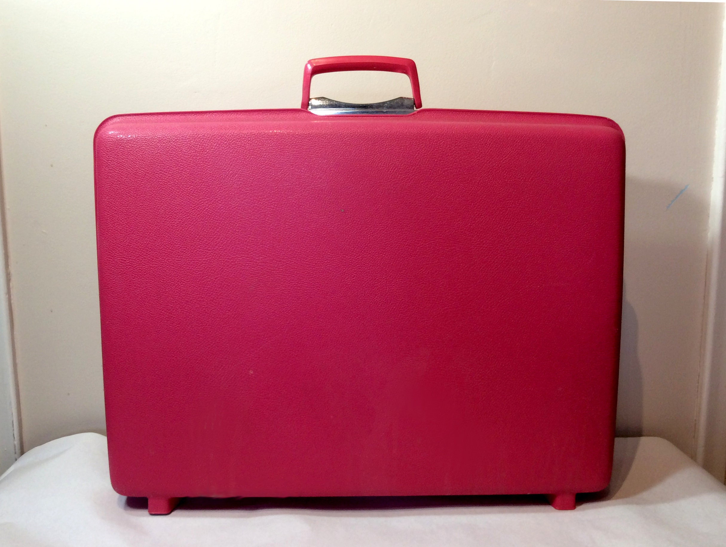 vintage Pink Suitcase Samsonite 1970s With Keys Hardshell Large Luggage Bubble Gum Pink and Silver Case Valentines Day Gift