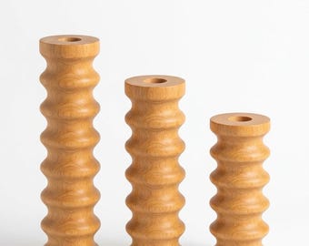 リング状のビーズ装飾が施された木製ソファ脚、ミッドセンチュリースタイルの交換用テーブル脚