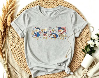 Vintage Patriotic Duck 4th Of July USA Flag Graphic Tee, Retro American Independence Day Unisex Casual T-Shirt For Patriotic Holiday Gift