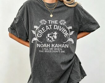 Noah Kahan The Great Divide Ladybug Floral Wreath T-Shirt, Call Me When The Bugs Don’t Die Folk Music Concert Fan Tee