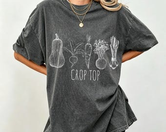 Crop Top Hand Drawn Farm Veggie Pun T-Shirt, Retro Squash Carrot Root Vegetable Cottagecore Gardener Casual Tee