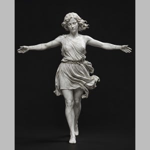 Könnte beinhalten: Eine weiße Marmorskulptur einer Figur mit welligem Haar, die ein drapiertes, knielanges Gewand mit geflochtenem Taillendetail trägt. Die Figur ist in einer Gehbewegung dargestellt, die Arme seitlich ausgestreckt, mit realistischer Muskelausprägung.