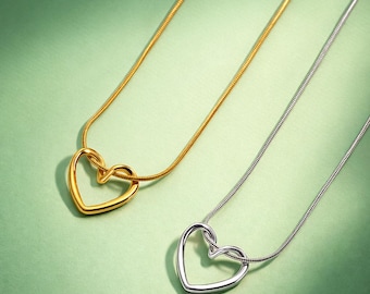 Collar Corazón Dorado • Colgante Minimalista de Acero Inoxidable, Joyería Romántica