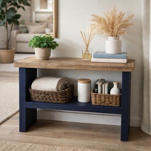 Rustiek bijzettafeltje met opbergplank | Boerderij woonkamer bijzettafel | Houten consoletafel | Accenteenheid entree | Franse verf