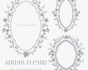 Op de afbeelding: Drie decoratieve ovale kaders met gedetailleerde botanische illustraties van bloemen en ranken in een donkergrijze lijntekeningstijl. De tekst PNG/SVG/AI/EPS staat in het grootste kader, met daaronder JARDIN FLEURI FRAMES&CRESTS.