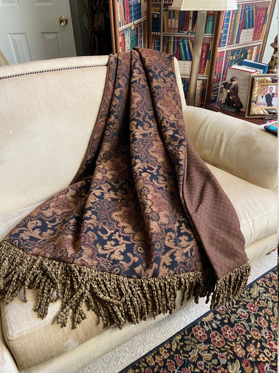 Tapestry throw blanket hotsell
