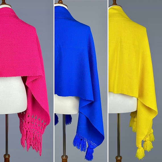 1960s Hot Pink Knit Blanket Scarf Shawl Wrap w/ K… - image 5