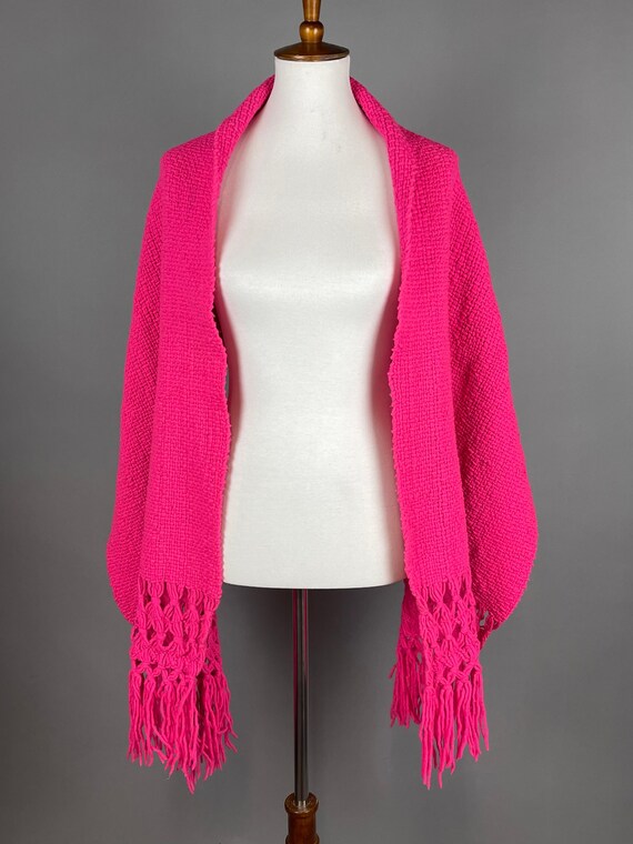 1960s Hot Pink Knit Blanket Scarf Shawl Wrap w/ K… - image 1