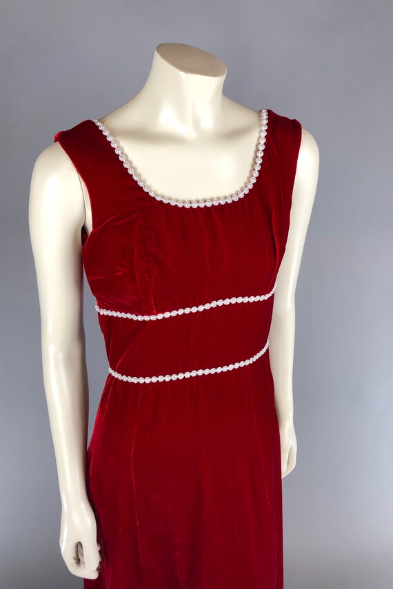 1950s Red Velvet Gown w/ Rhinestone Trim Detailing - image 4