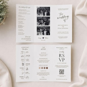 Op de afbeelding: Een trouwuitnodigingssuite met een minimalistisch ontwerp. De uitnodiging heeft zwarte tekst op een witte achtergrond, met foto's van het paar. De uitnodiging bevat de huwelijksdetails, tijdlijn, receptie-informatie en RSVP-details.