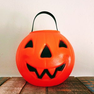 VINTAGE Jack-o-Lantern Small Candy Pail / Bucket / Carolina Enterprises / 1980 Copyright