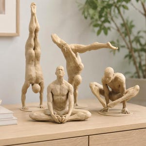 Escultura masculina inspirada en Calistenia Yoga Gimnasia low-poly