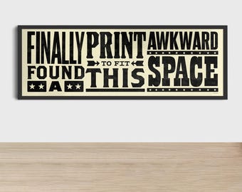 Impression d'art murale typographique encadrée : paysage noir et blanc amusant