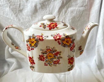Tetera vintage Arthur Wood: Tetera inglesa de cerámica con diseño floral, estilo shabby chic.