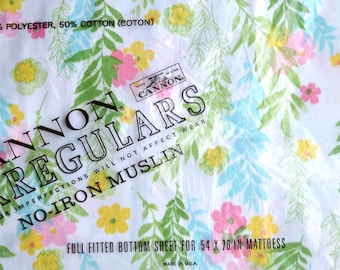 Vintage Cannon Irregulars No-Iron Muslin Full Fitted Sheet – Floral Print – 50/50 Cotton Polyester – NIP