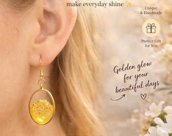 Boucles d'oreilles en résine dorée, boucles d'oreilles pendantes faites main, bijoux minimalistes, boucles d'oreilles légères, cadeau pour elle, boucles d'oreilles flocons d'or