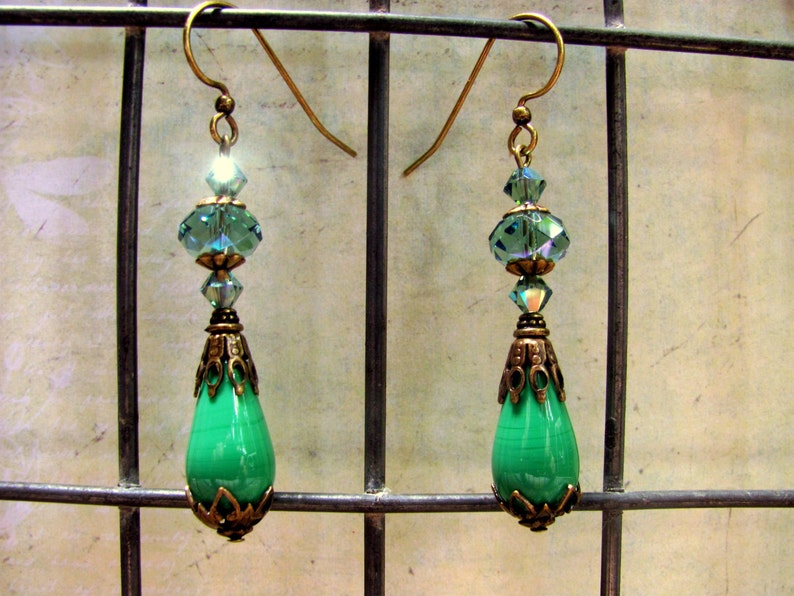 Green Teardrop Earrings Vintage Style Earrings Green Etsy