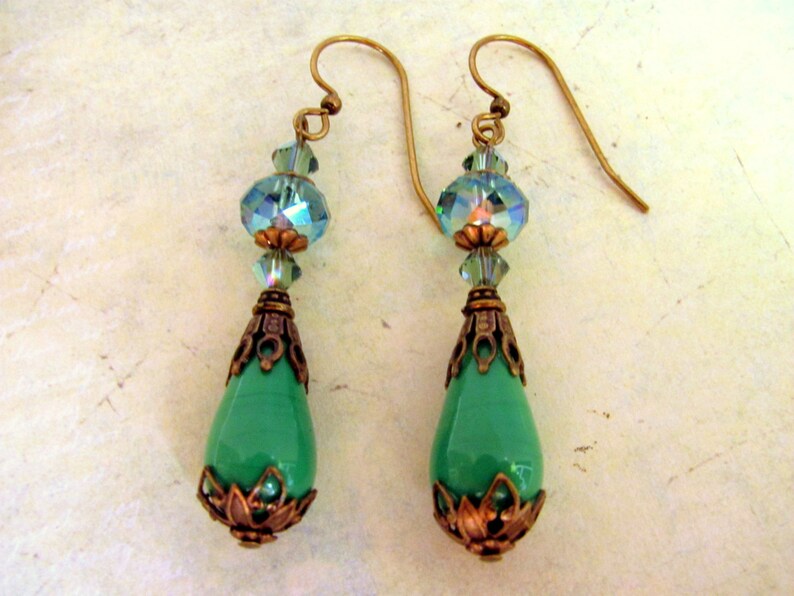 Green Teardrop Earrings Vintage Style Earrings Green Etsy