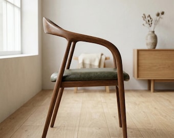 Cadeira de jantar em nogueira maciça com assento em couro verde | Poltrona Wishbone de estilo moderno de meados do século