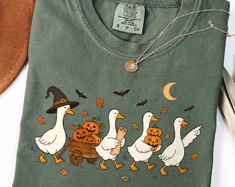 Comfort Colors Halloween Goose Shirt, Silly Pumpkin Goose Tee, Trick or Treat T-Shirt, Spooky Season Fall Outfit, Funny Goose Lover Gift