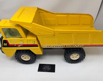 Vintage Nylint Jumbo-dumptruck uit de jaren 70 en 80 geel metaalstaal